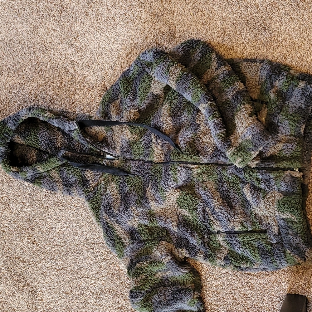 Aerie camo zip up